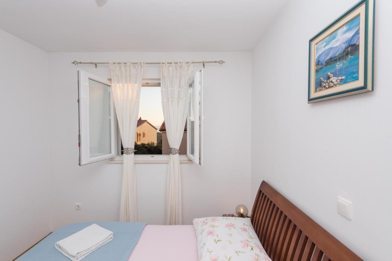 Neno Makarska Exterior foto